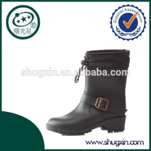 average wholesale price shoes)